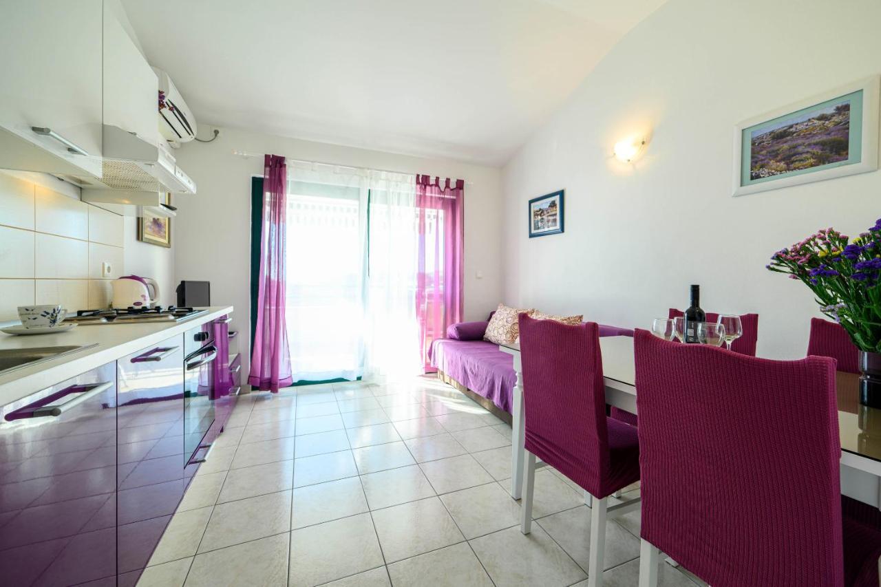 Apartments Vala Zaboric - With Boat Mooring Dış mekan fotoğraf