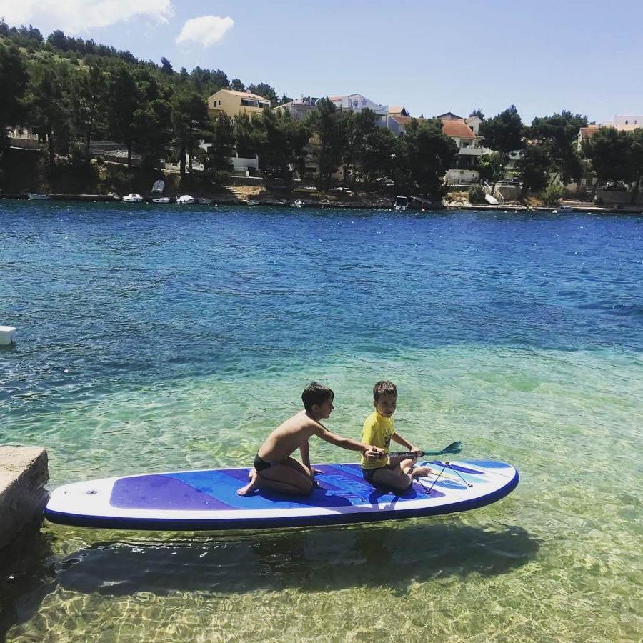 Apartments Vala Zaboric - With Boat Mooring Dış mekan fotoğraf